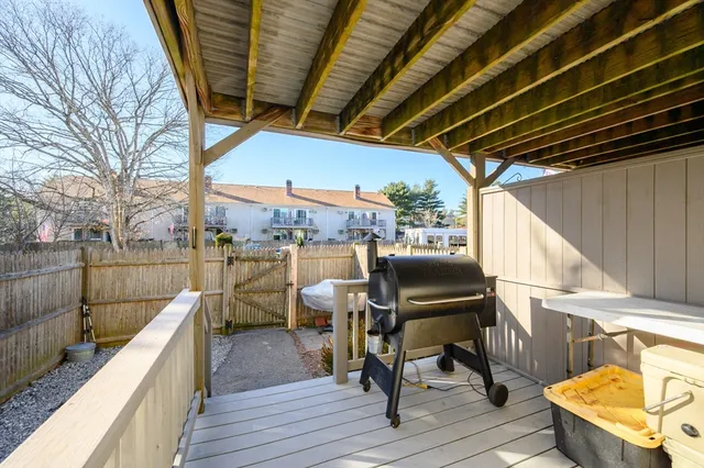 $380,000 | 29 Douglas Drive, Unit 29, East Bridgewater, MA 02333