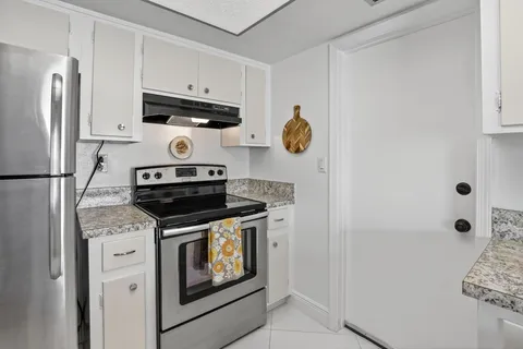 $299,950 | 4305 Northwest 49th Drive, Tamarac, FL 33319