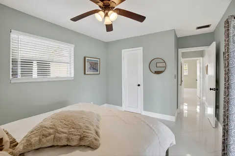 $299,950 | 4305 Northwest 49th Drive, Tamarac, FL 33319