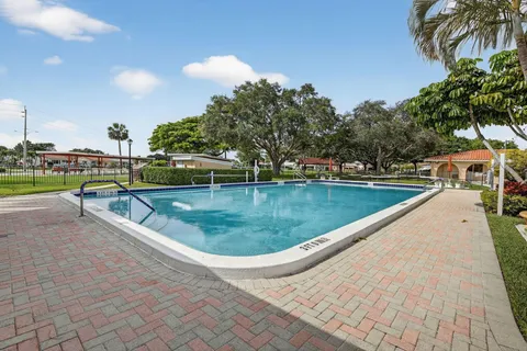$299,950 | 4305 Northwest 49th Drive, Tamarac, FL 33319