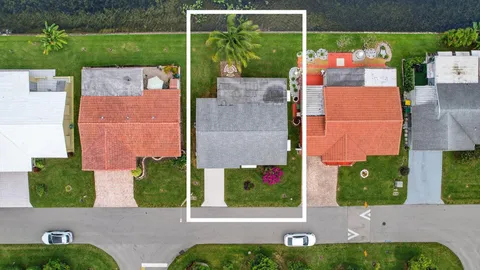 $299,950 | 4305 Northwest 49th Drive, Tamarac, FL 33319