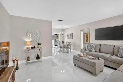 $289,000 | 4305 Northwest 49th Drive, Tamarac, FL 33319