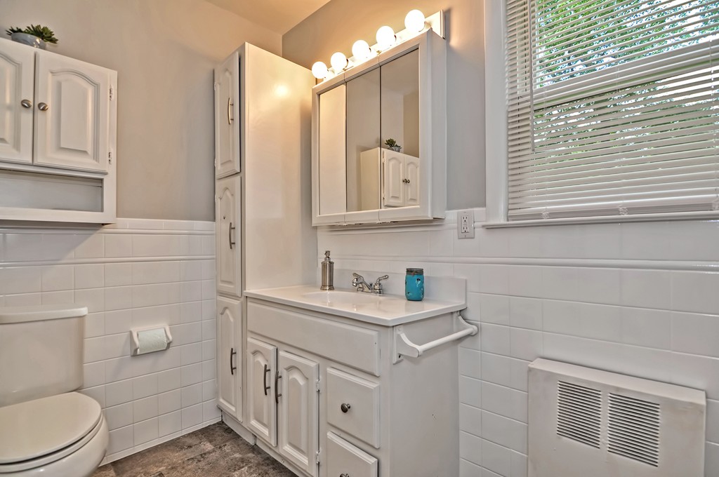 57 Ragged Hill Road Hubbardston, MA 01452 - Photo 13 of 28 Gallery Image 13