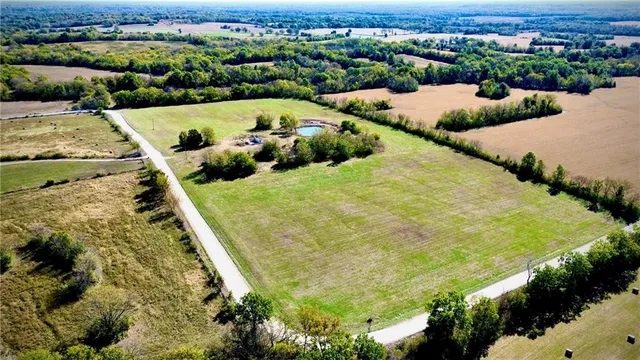 $360,000 | 44507 East 349th Street, Creighton, MO 64739