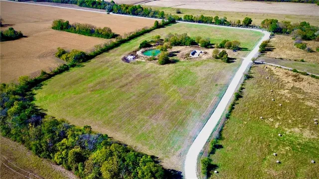 $360,000 | 44507 East 349th Street, Creighton, MO 64739