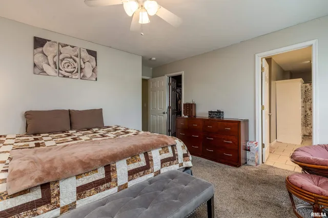 $199,900 | 5627 Red Fox Drive, Carterville, IL 62918