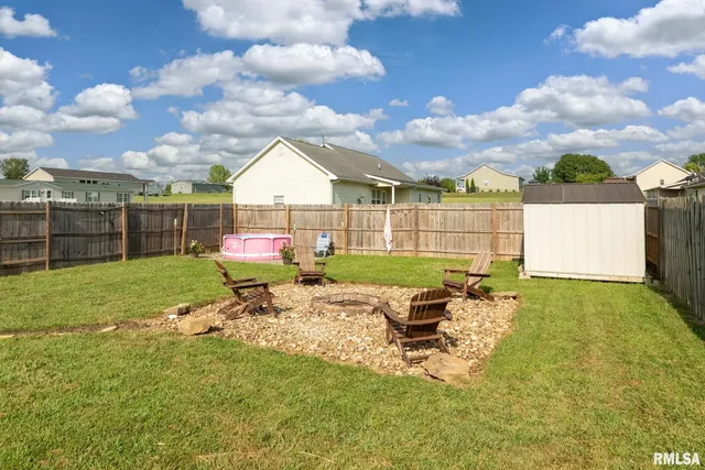 $199,900 | 5627 Red Fox Drive, Carterville, IL 62918