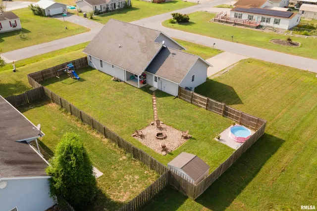 $199,900 | 5627 Red Fox Drive, Carterville, IL 62918