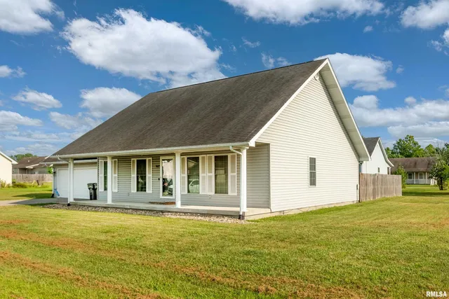 $199,900 | 5627 Red Fox Drive, Carterville, IL 62918