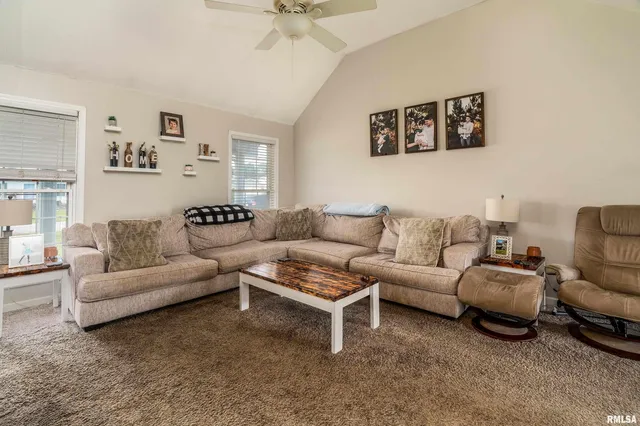 $199,900 | 5627 Red Fox Drive, Carterville, IL 62918