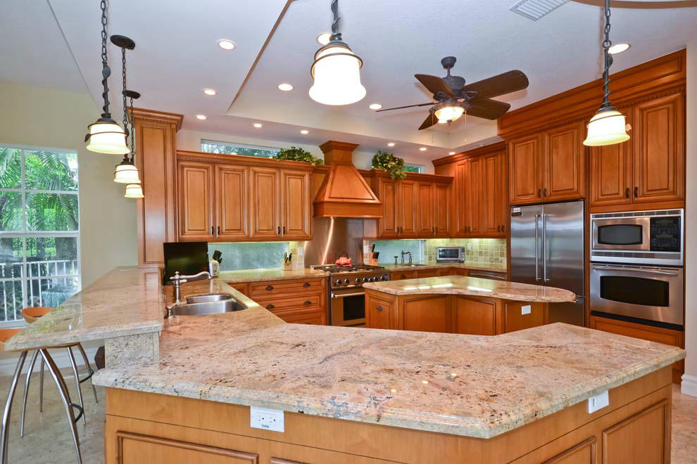 720 Harbour Drive Boca Raton, FL 33431 - Photo 3 of 16 03_kitchen