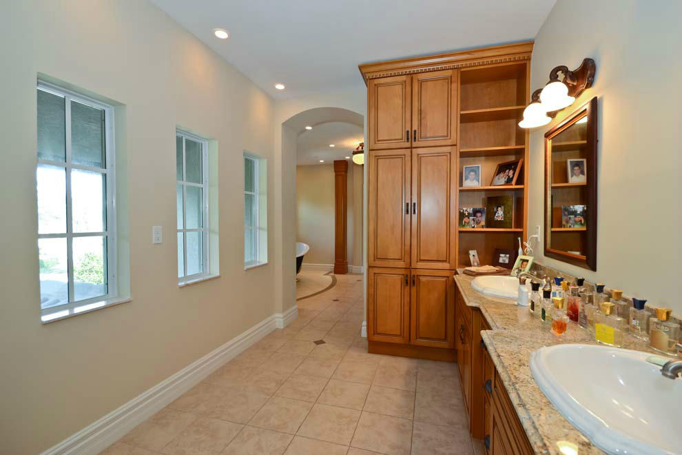 720 Harbour Drive Boca Raton, FL 33431 - Photo 10 of 16 10_master bath