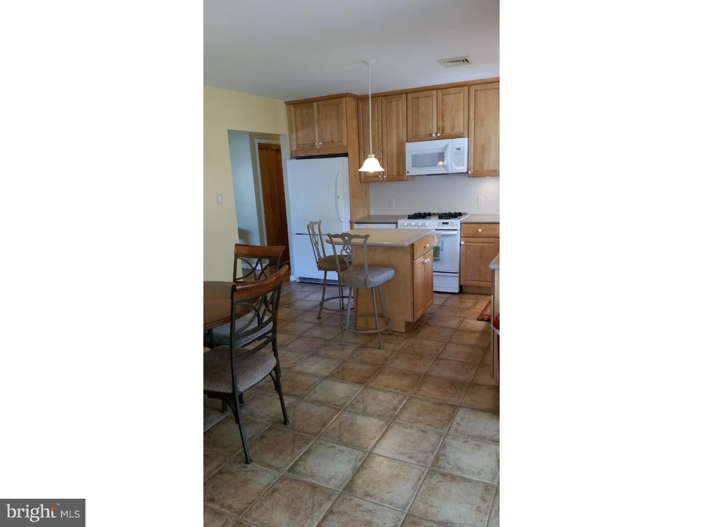 31 Alton Road Trenton, NJ 08619 - Photo 6 of 18 Kitchen