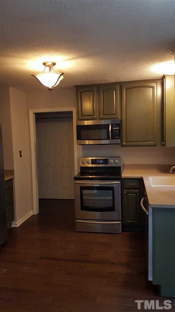 4713 Dillingham Court Raleigh, NC 27604 - Photo 8 of 20 Gallery Image 8