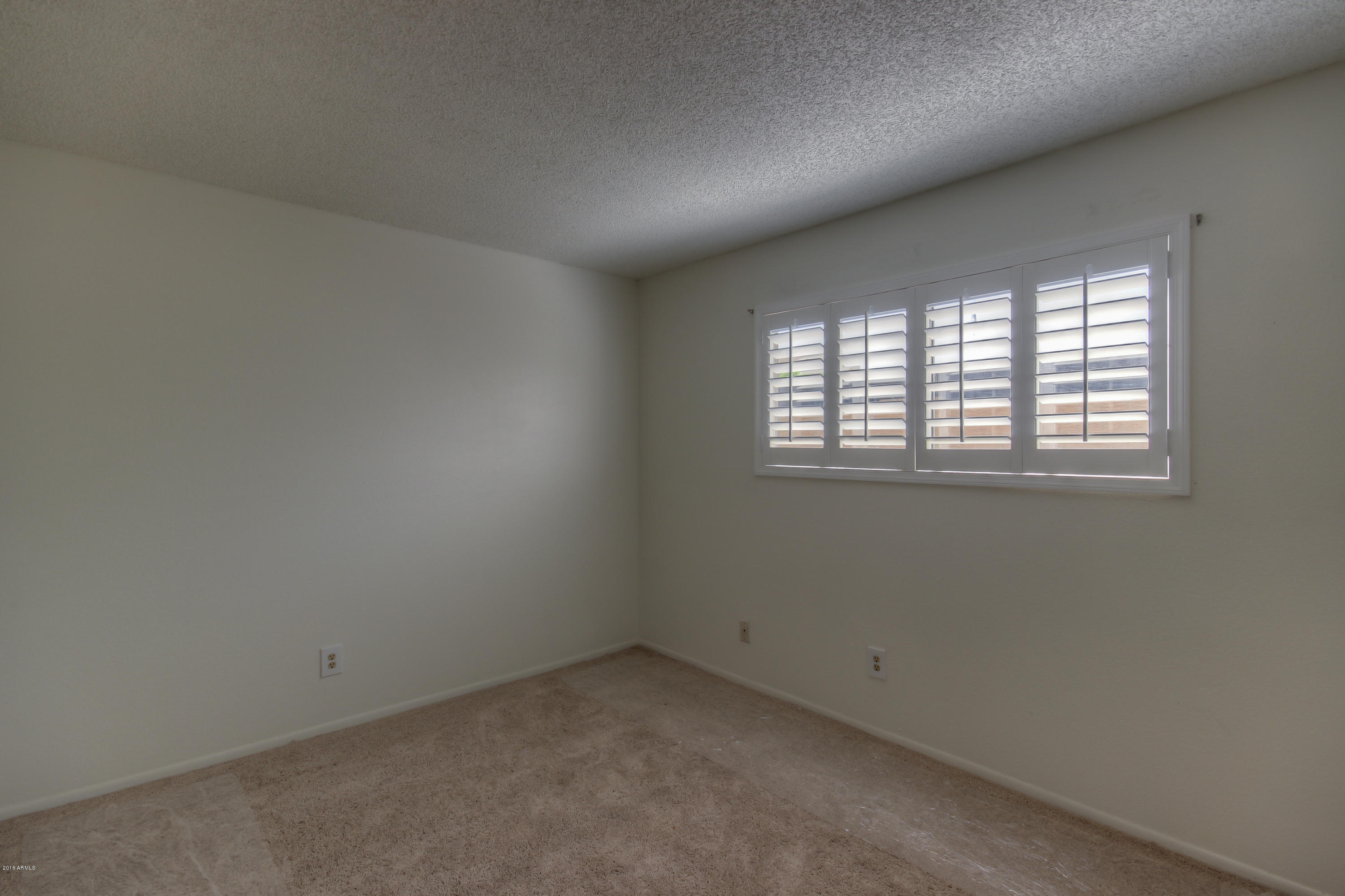 5525 East Thomas Road, Unit O3 Phoenix, AZ 85018 - Photo 13 of 25 Additional Bedrooms (1)