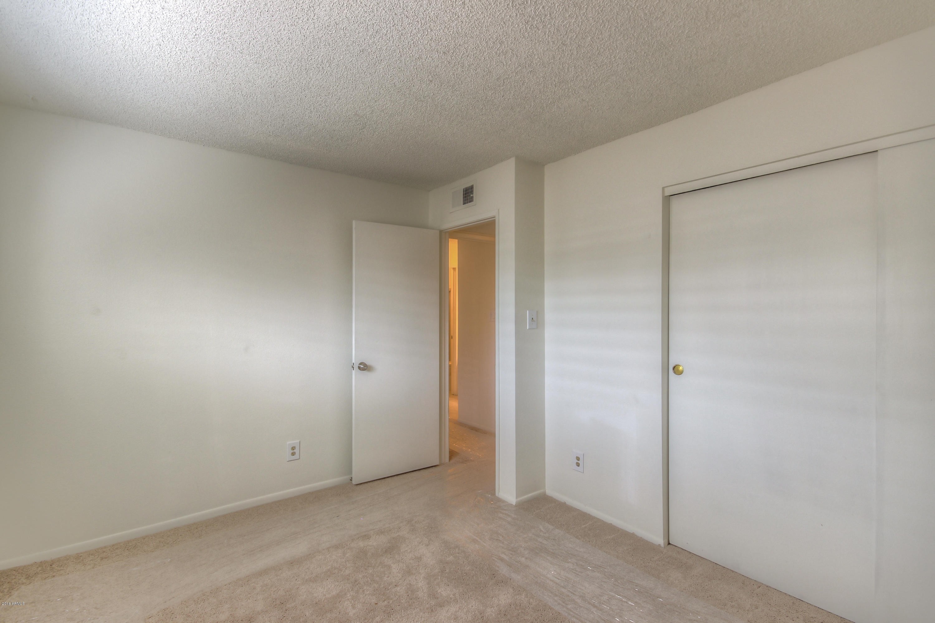 5525 East Thomas Road, Unit O3 Phoenix, AZ 85018 - Photo 14 of 25 Additional Bedrooms (2)