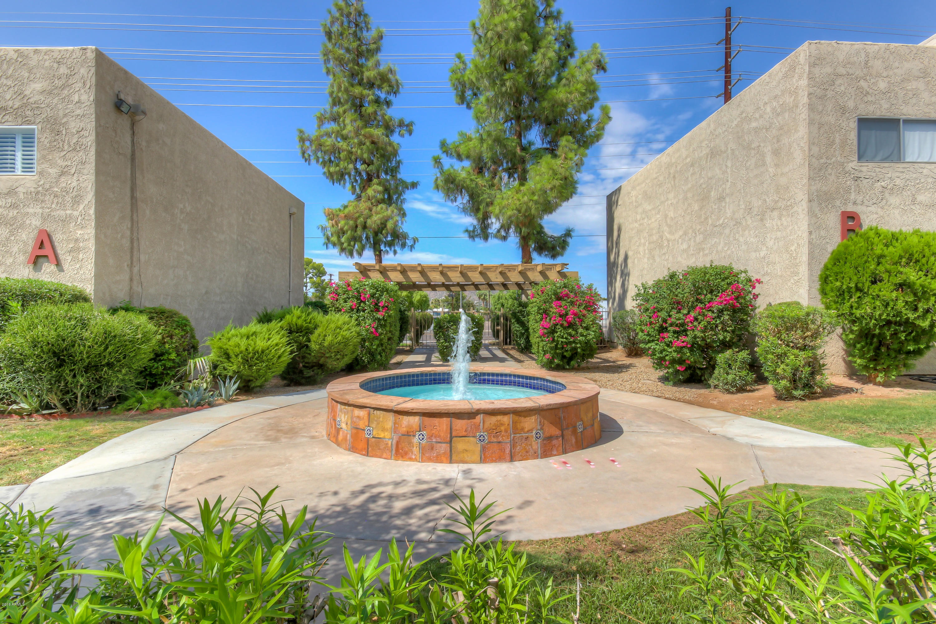 5525 East Thomas Road, Unit O3 Phoenix, AZ 85018 - Photo 25 of 25 Rear (5)