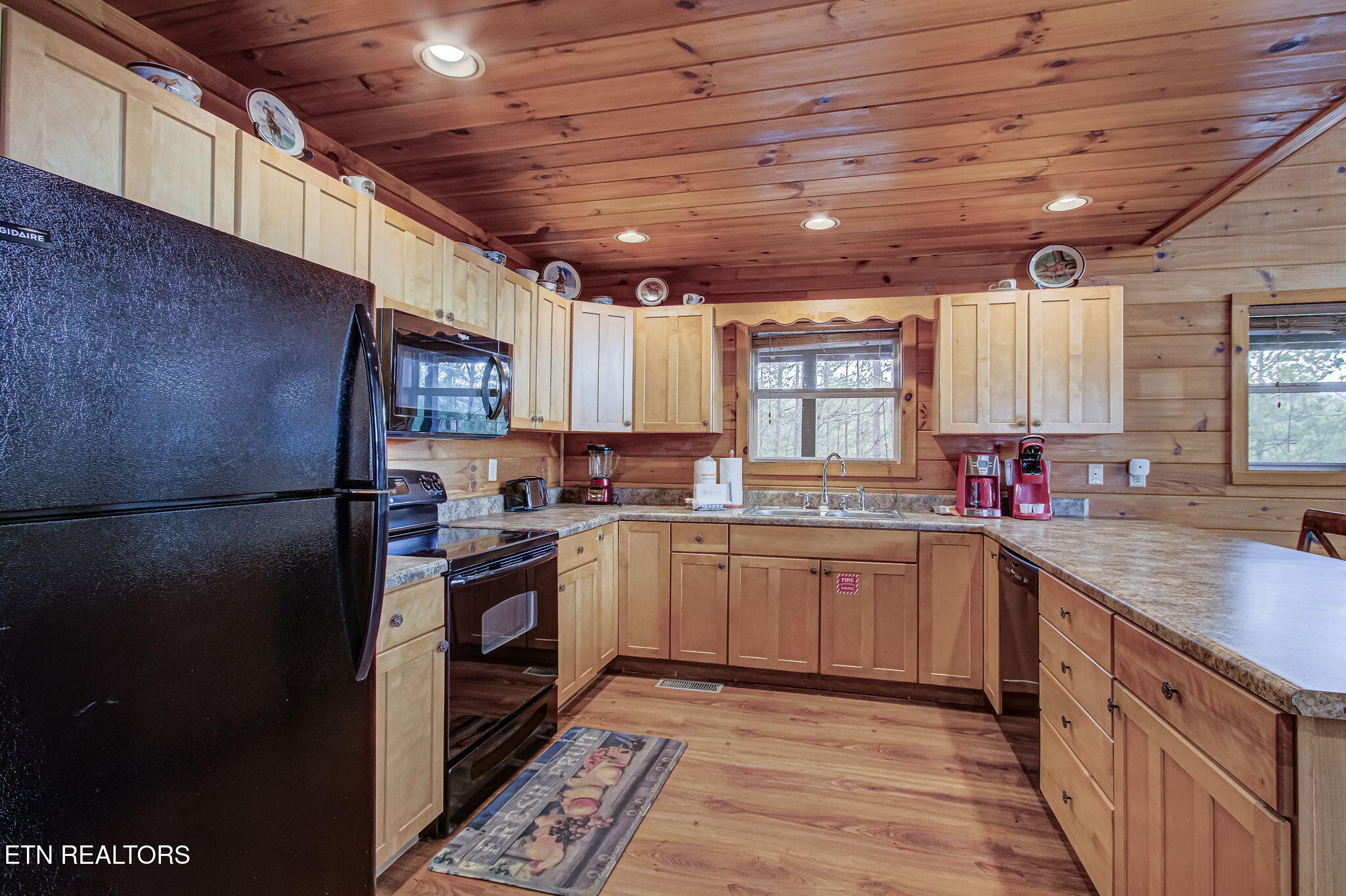 3779 Old Mountain Road Sevierville, TN 37876 - Photo 14 of 53 IMG_3481