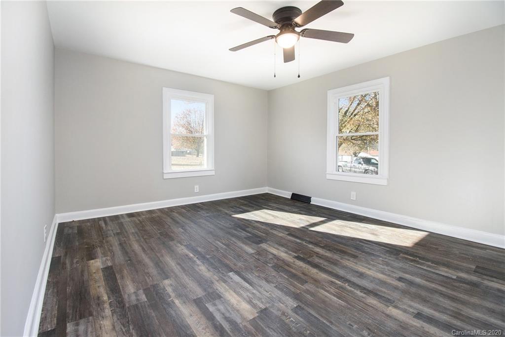 224 Huffstetler Lake Road Dallas, NC 28034 - Photo 12 of 26 Gallery Image 12