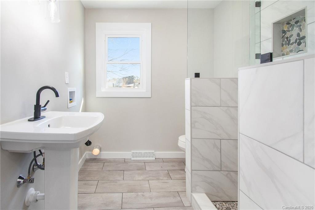 224 Huffstetler Lake Road Dallas, NC 28034 - Photo 10 of 26 Gallery Image 10