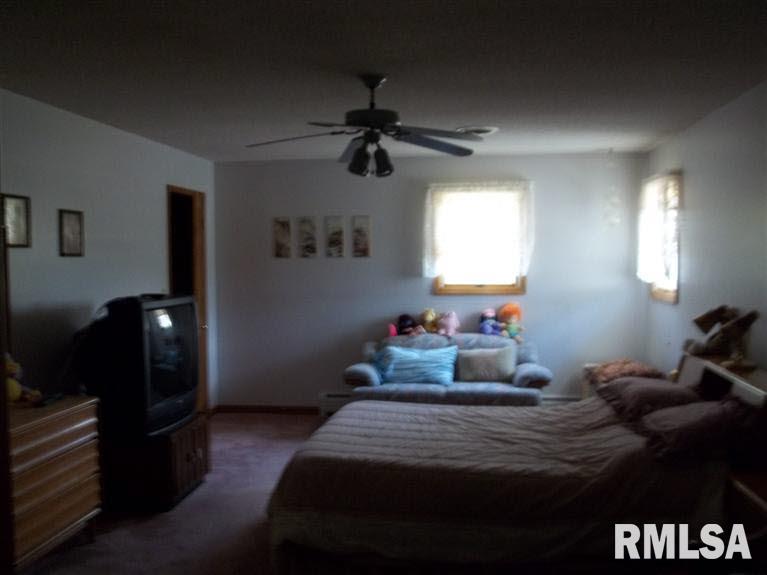 1032 West Le Claire Road Eldridge, IA 52748 - Photo 13 of 19