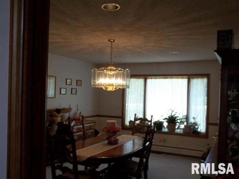 1032 West Le Claire Road Eldridge, IA 52748 - Photo 4 of 19