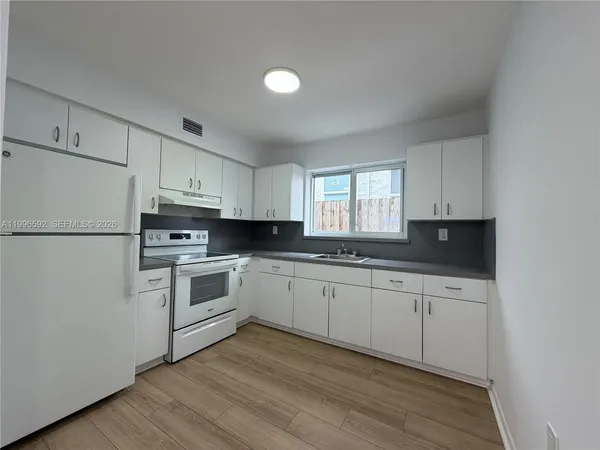 $1,880 | 1460 Southwest 4th Street, Unit 2, Miami, FL 33135