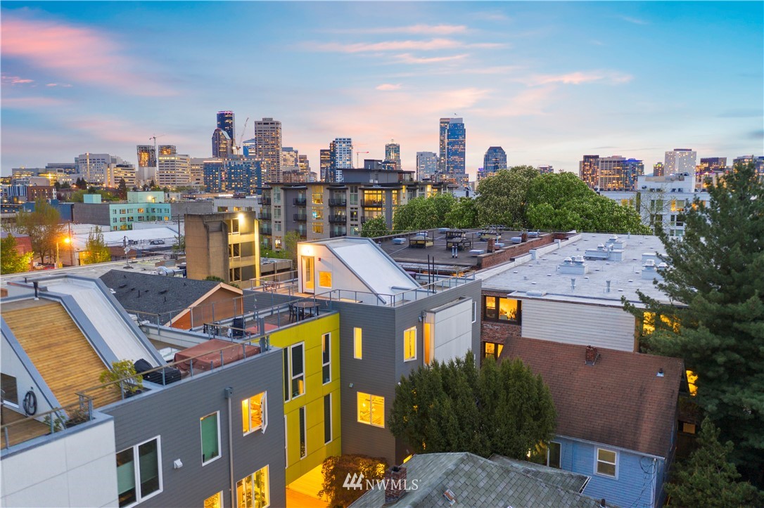 1623 14th Avenue, Unit E Seattle, WA 98122 - Photo 34 of 40 a view of a city with tall buildings