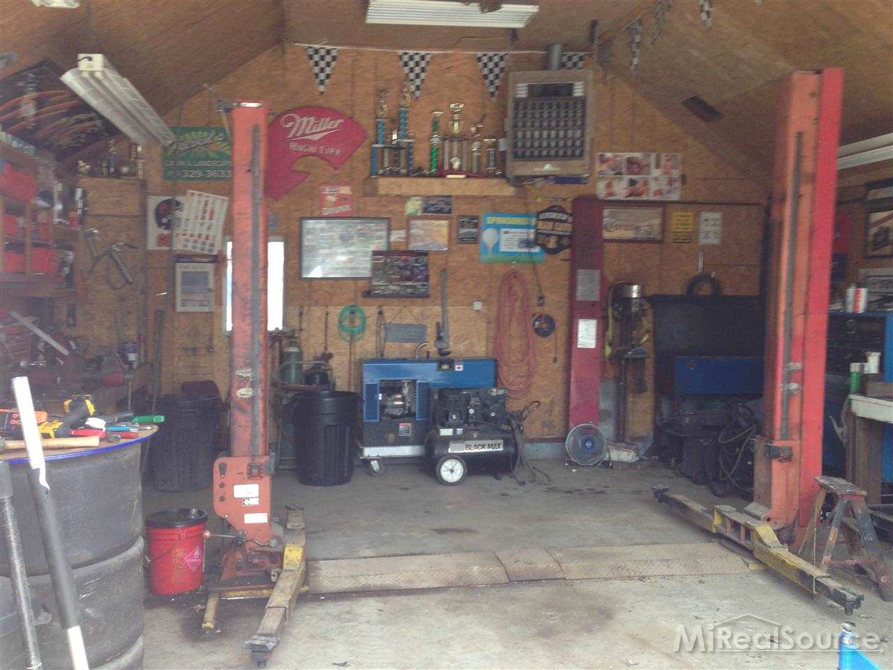 36141 Pound Road Richmond, MI 48062 - Photo 12 of 19 31198224-11.JPG