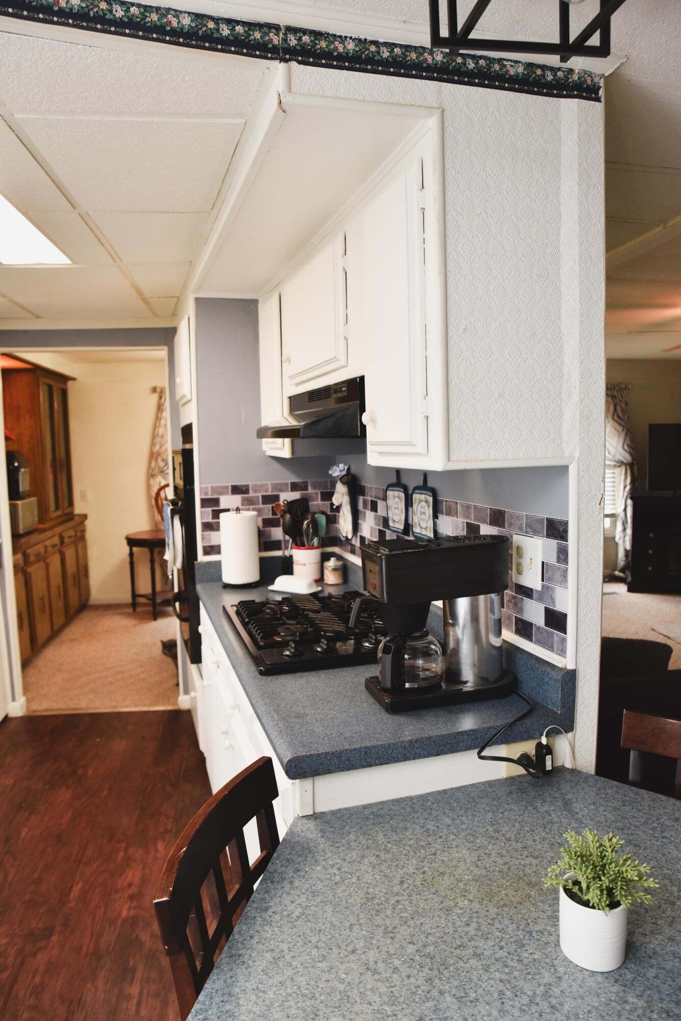 696 Riviera Court Columbus, OH 43207 - Photo 9 of 51 DSC_4864