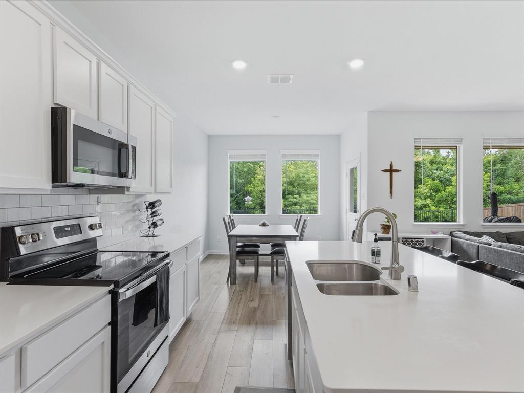 3512 Maroon Creek Road Aubrey, TX 76227 - Photo 11 of 39