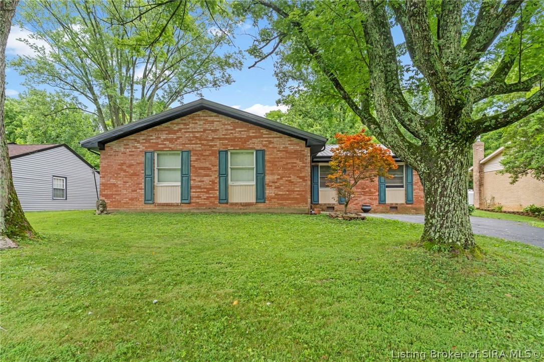 2131 Seneca Drive Madison, IN 47250 - Photo 1 of 18