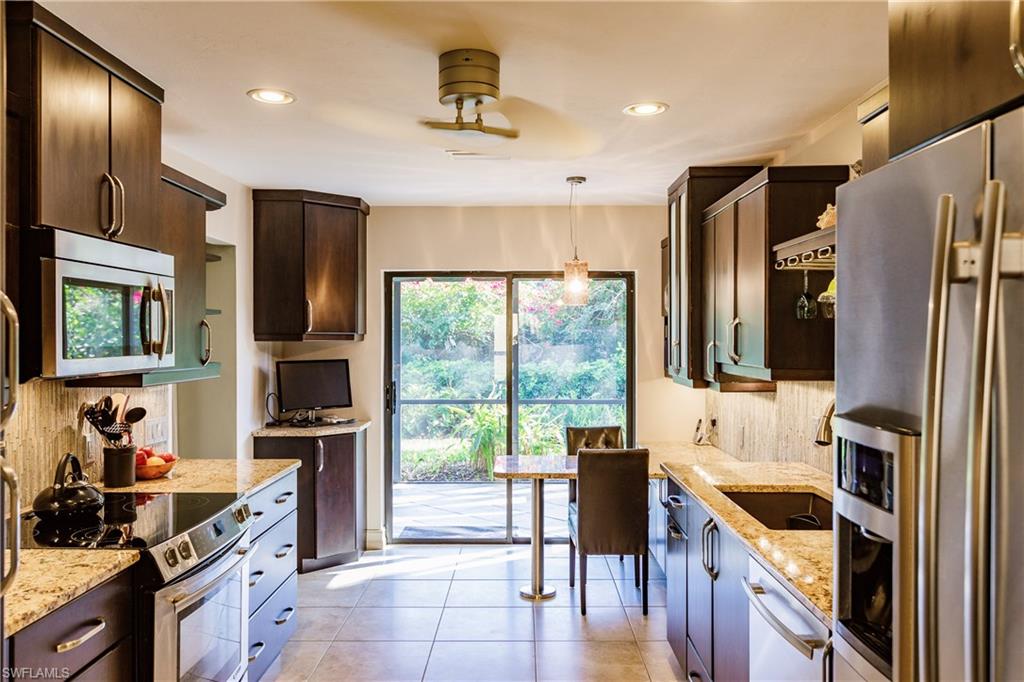 712 Reef Point Circle Naples, FL 34108 - Photo 3 of 31 Gallery Image 3