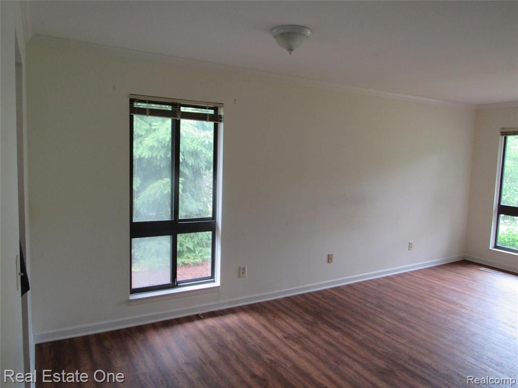 988 Wexford Way, Unit 32 Rochester Hills, MI 48307 - Photo 17 of 24