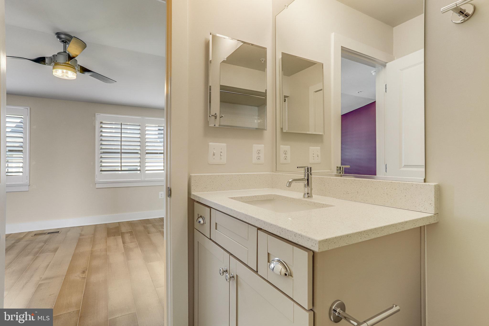 2875 Lowen Valley Road Alexandria, VA 22303 - Photo 42 of 56 Top Level Full Bathroom