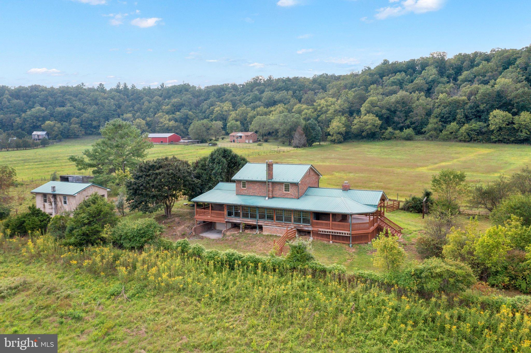 134 Spring Mountain Way Fort Valley, VA 22652 - Photo 8 of 69 Gallery Image 8