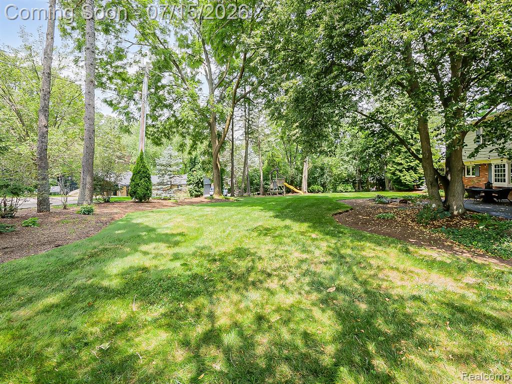 6730 Meadowlake Road Bloomfield Hills, MI 48301 - Photo 51 of 72