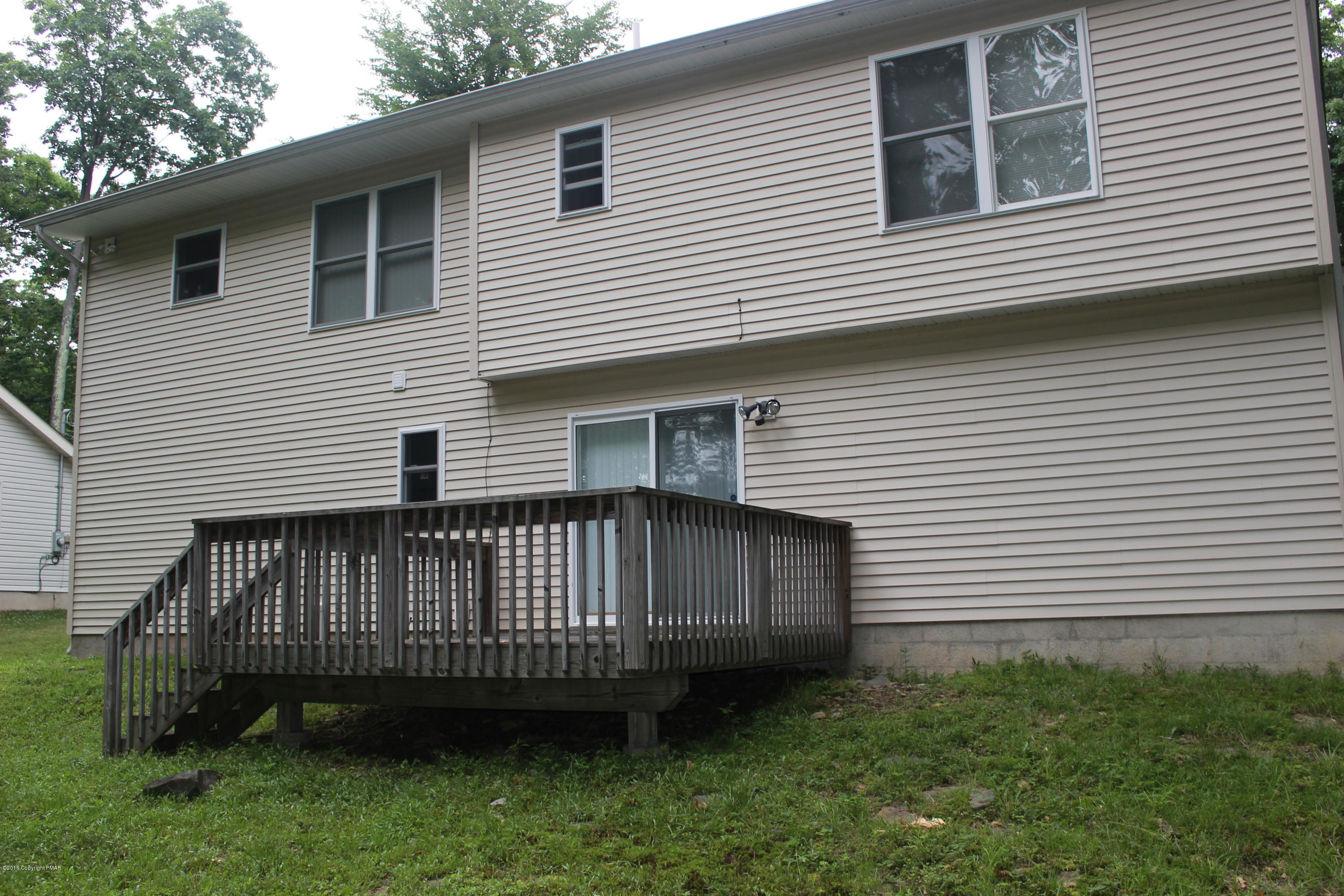 371 Coach Road Tobyhanna, PA 18466 - Photo 4 of 35 IMG_1773