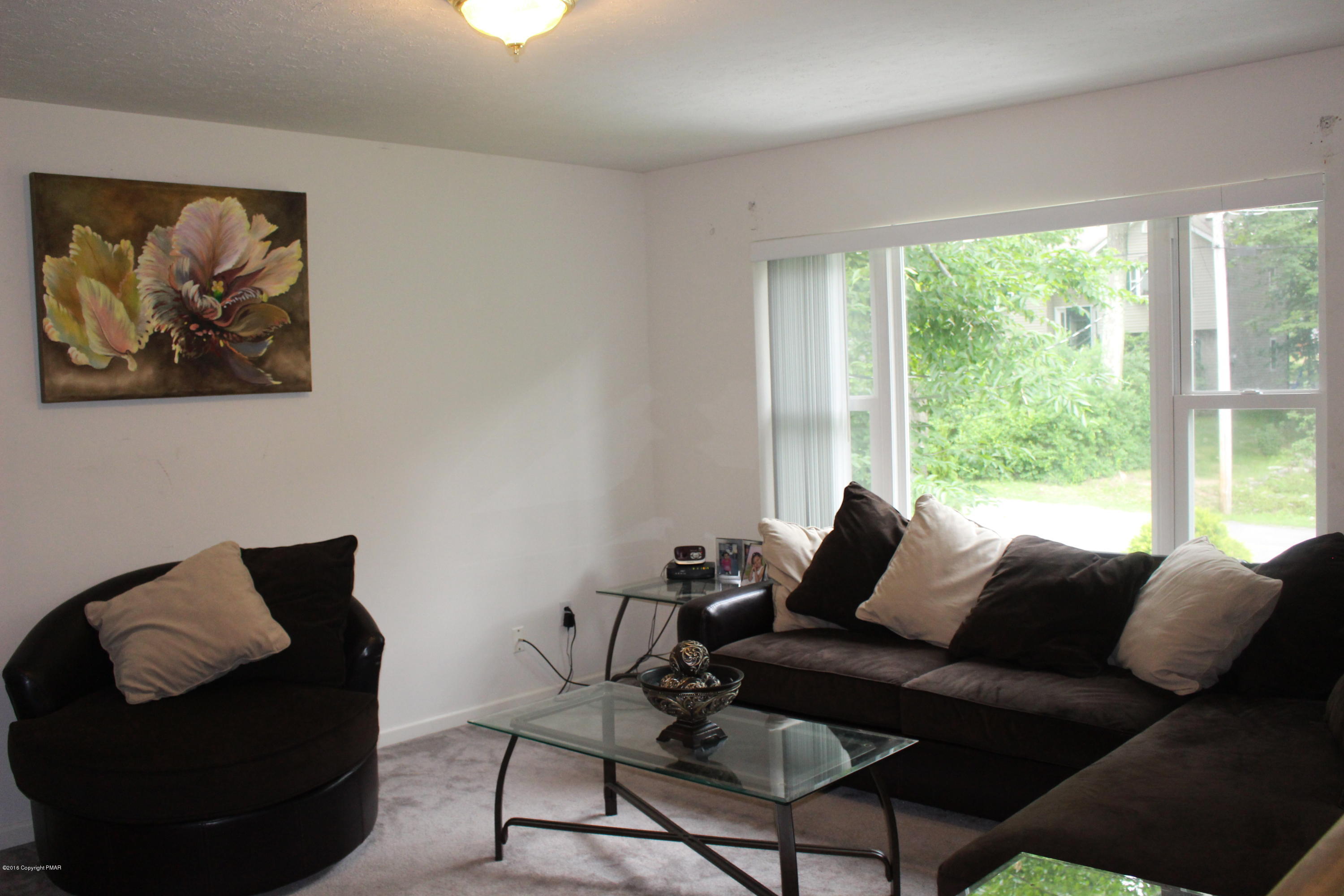 371 Coach Road Tobyhanna, PA 18466 - Photo 7 of 35 IMG_1786