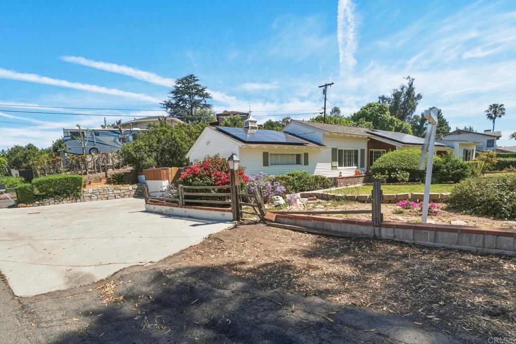 4999 Resmar Road La Mesa, CA 91941 - Photo 3 of 47