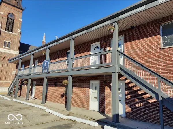 $795 | 106 West Broadway Street, Unit X, Shelbyville, IN 46176