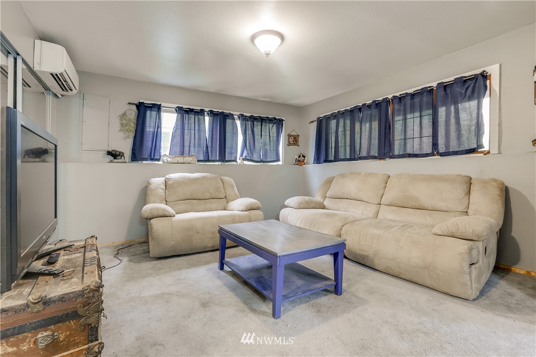 13912 Wallace Lake Road Gold Bar, WA 98251 - Photo 16 of 25 Gallery Image 16