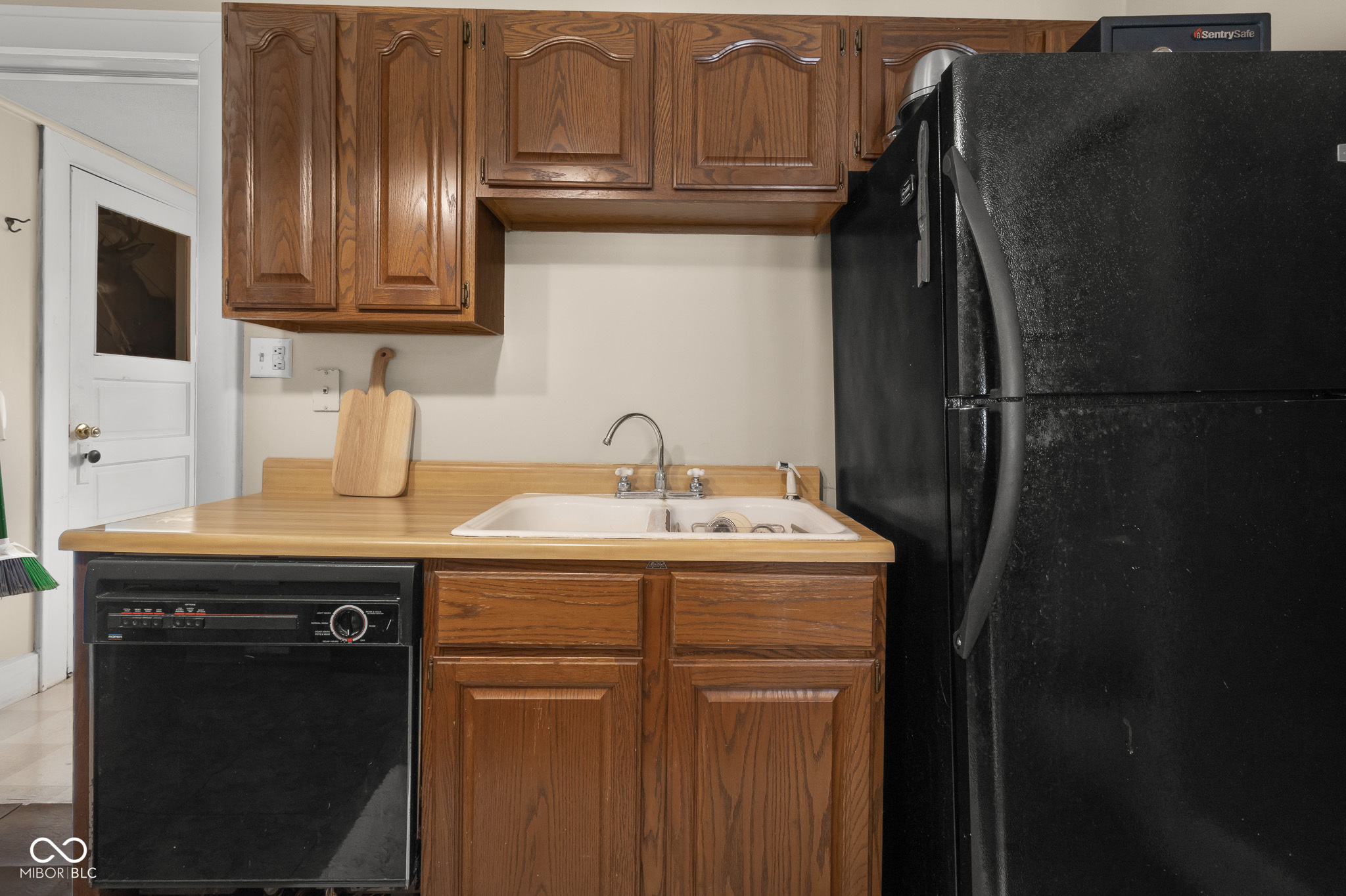 201 Lincoln Street Edinburgh, IN 46124 - Photo 23 of 52