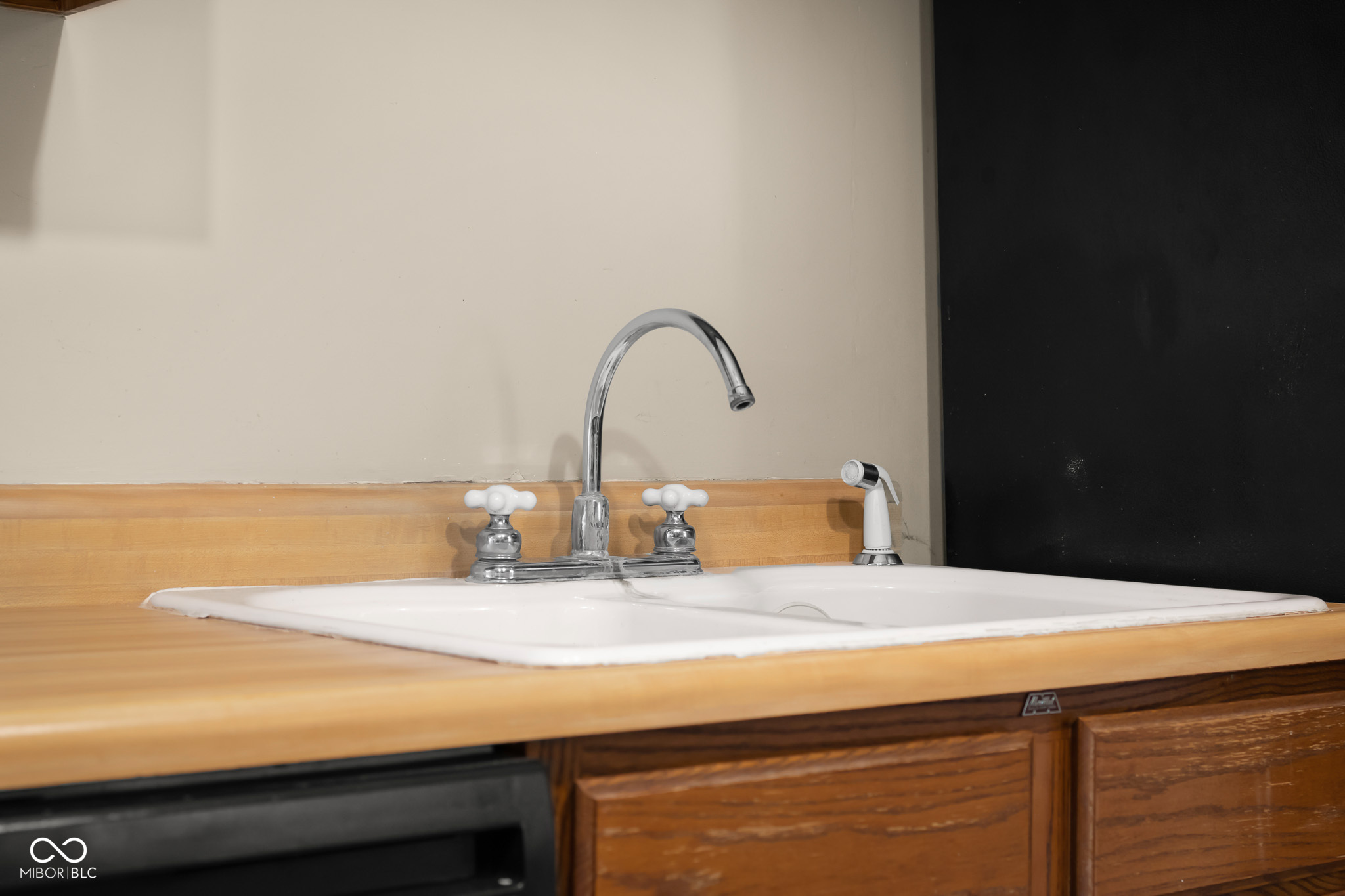 201 Lincoln Street Edinburgh, IN 46124 - Photo 28 of 52