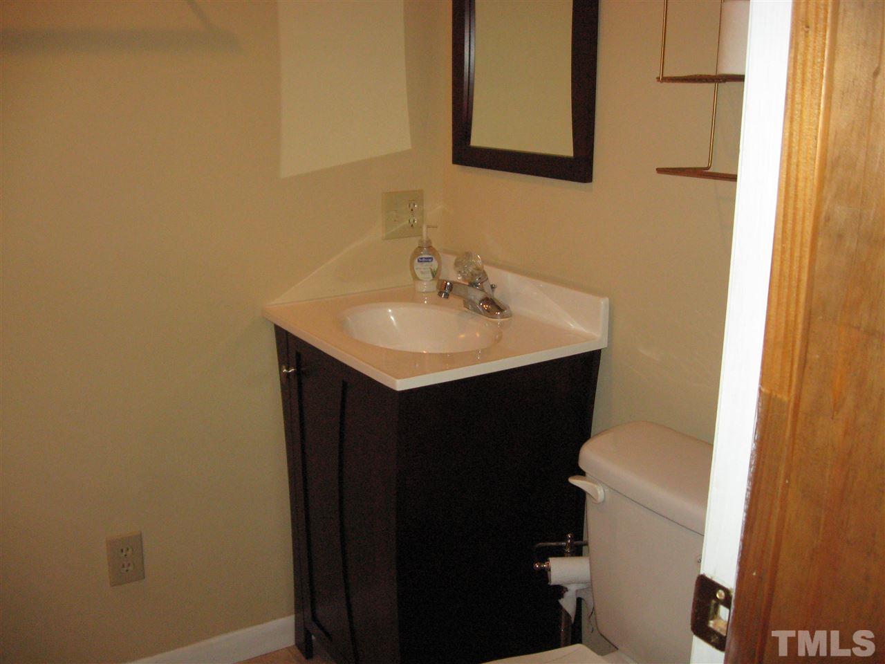 1992 Brogden Road Smithfield, NC 27577 - Photo 14 of 30 Gallery Image 14