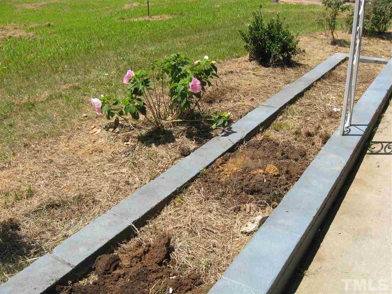 1992 Brogden Road Smithfield, NC 27577 - Photo 28 of 30 Gallery Image 28