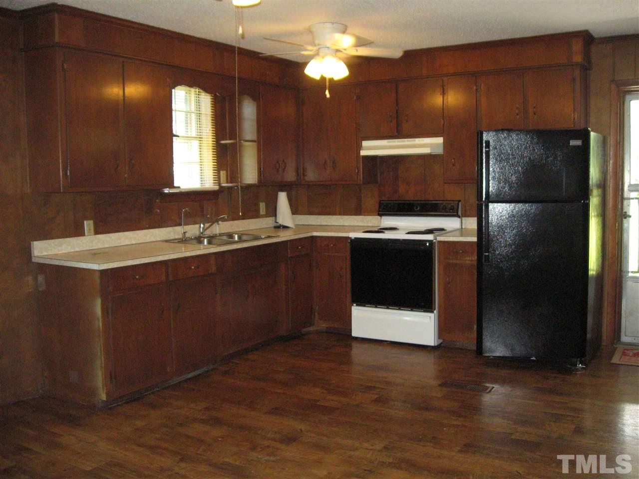 1992 Brogden Road Smithfield, NC 27577 - Photo 5 of 30 Gallery Image 5