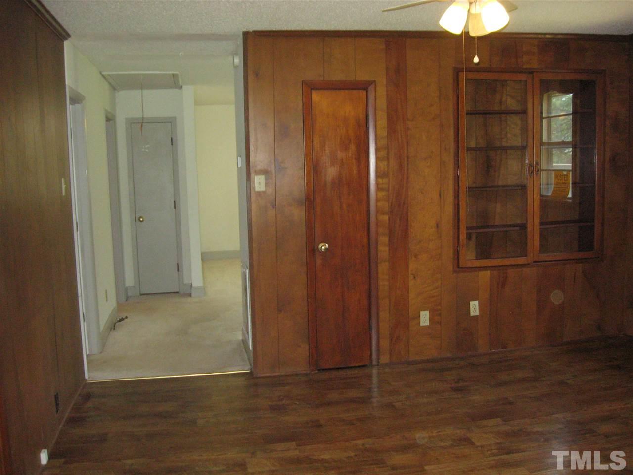 1992 Brogden Road Smithfield, NC 27577 - Photo 7 of 30 Gallery Image 7