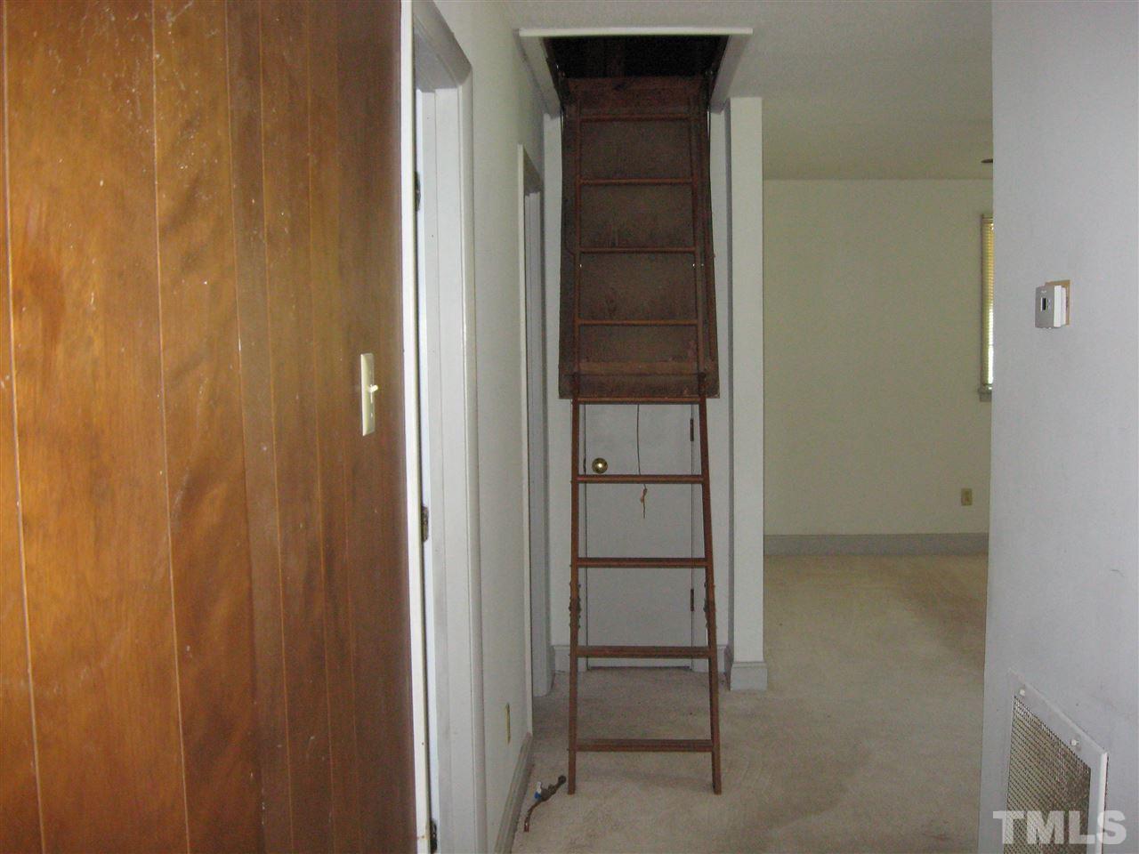 1992 Brogden Road Smithfield, NC 27577 - Photo 10 of 30 Gallery Image 10