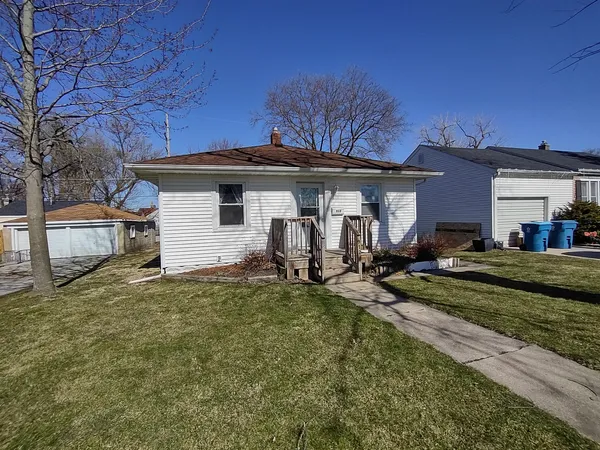 $210,000 | 912 Douglas Street, Morris, IL 60450